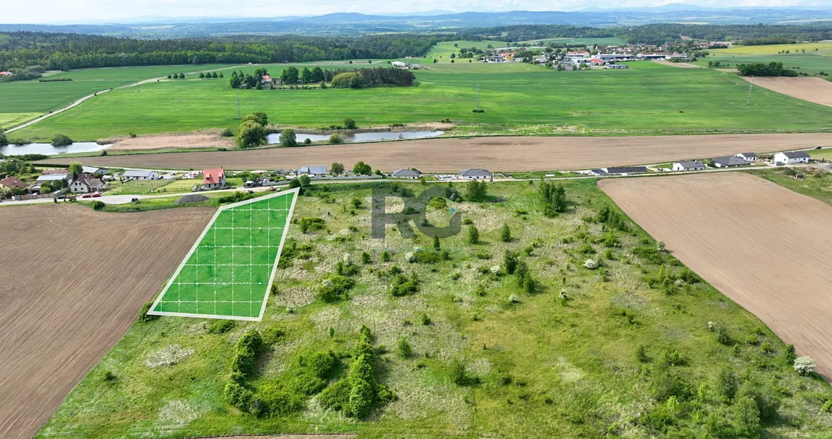 Prodej stavebního pozemku 2250 m²